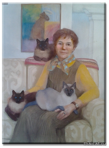 Сара Сью Пеннелл и ее сиамские кошки