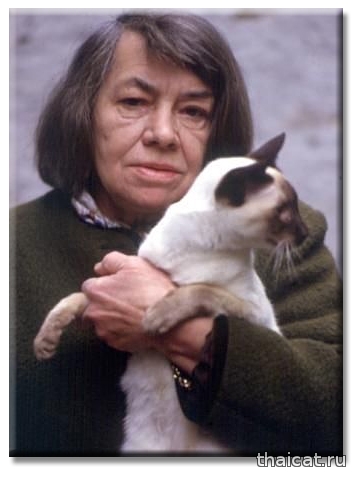 Патриция Хайсмит и ее сиамские кошки
